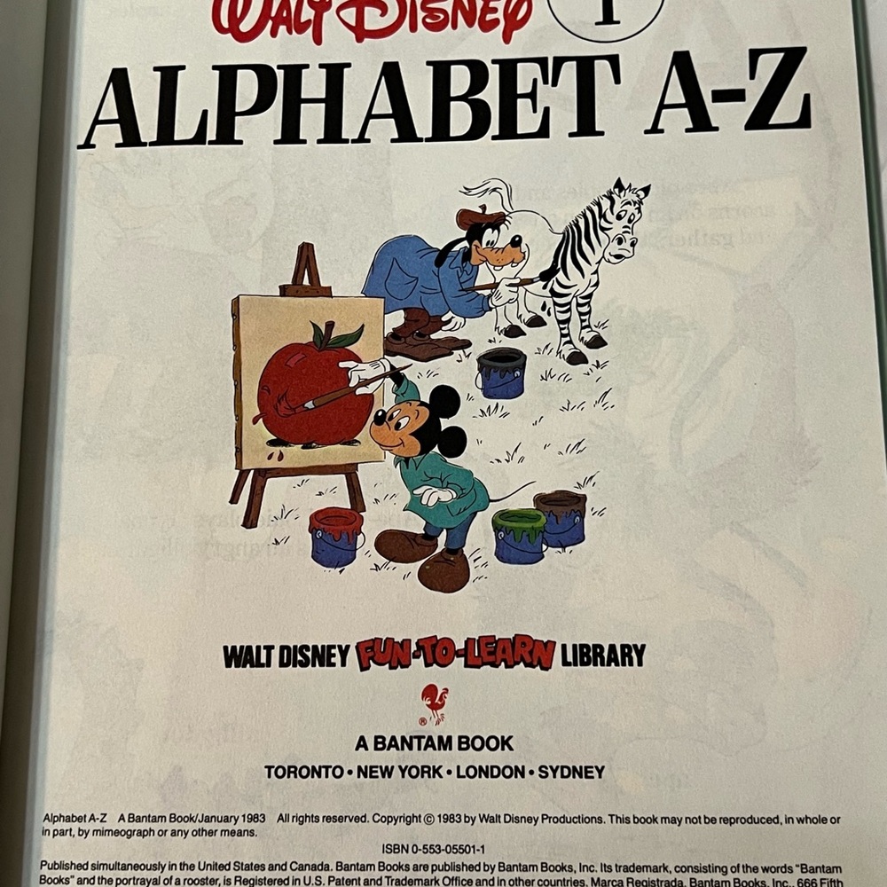 Walt Disney Fun Learn Library Volume 1 Alphabet A-Z Illustrated Hardcover - Picture 4 of 9
